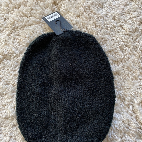 NEW Forever 21 Black Beanie - Picture 3 of 4